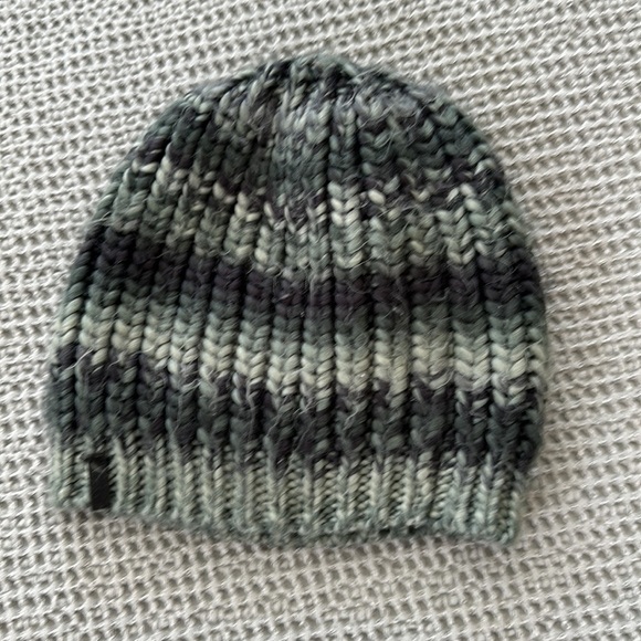 Eddie Bauer Beanie - Picture 3 of 3